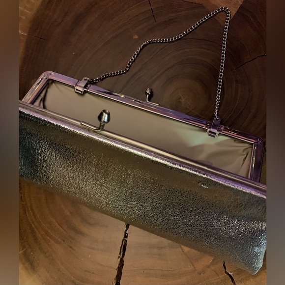 1960s Silver Evening Clutch - Picture 2 of 3